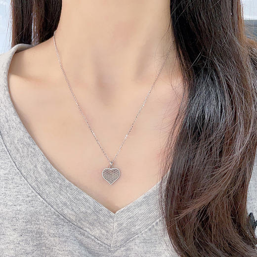 【限时8.8折】【线上铂金馆】PT950 #怦然心动 铂金实心永恒恋曲鱼鳞爱心心形吊坠(不含链)(PTDZ00039)预售产品下单后不退款不退货不换货不补差价) 商品图2