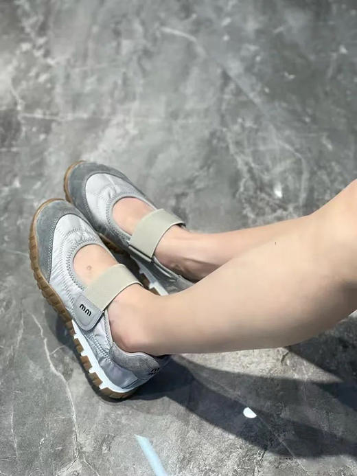 现货 THS-限时 缪家 厚底魔术贴玛丽珍运动鞋 3色 BZ1246 商品图3