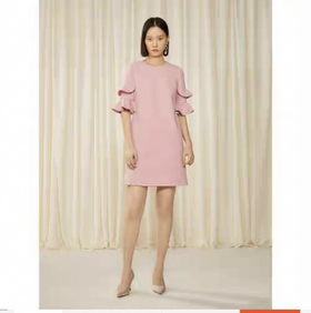 2楼歌中歌连衣裙吊牌价6990