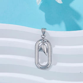 【限时8.8折】【线上铂金馆】PT950 【精品】铂金实心鱼鳞竹叶回形针吊坠(BFPTDZ00037)预售产品下单后不退款不退货不换货不补差价)