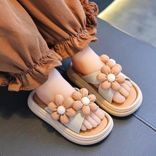 夏季儿童凉拖鞋防滑软底小孩凉拖防臭中小童卡通儿童拖鞋 商品图3