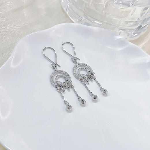 【限时8.8折】PT950 #在逃公主 铂金银蝶双环圆珠流苏耳饰耳吊(PTES00107)预售产品下单后不退款不退货不换货不补差价)预售产品下单后不退款不退货不换货不补差价 商品图0