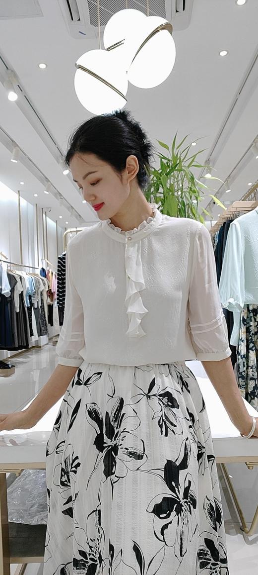 588159荷叶花边领真丝上衣 商品图2