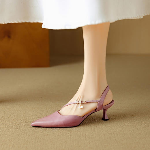 【预售5天】真皮包头凉鞋，气质高级不累脚绝美细跟尖头高跟鞋DB&M6386 商品图0