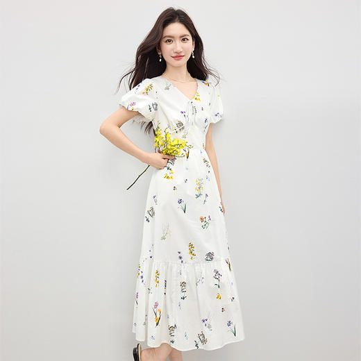 【专属特价】熙世界法式植物碎花连衣裙女夏天2025新款收腰显瘦鱼尾摆V领裙子 商品图3
