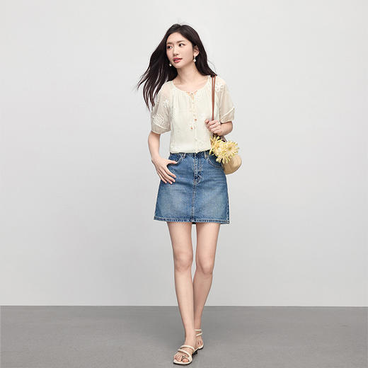 【周末秒杀】熙世界法式雪纺衬衫女夏季2025新款女装轻盈气质短袖绣花小衫上衣 商品图4