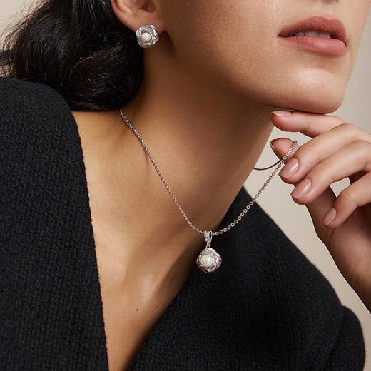 RetroChic意大利复古时尚首饰 金丝珍珠吊坠（2色可选） 商品图2