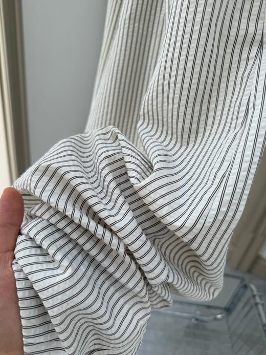 点此购买 北欧小众女士休闲版型松紧腰系带泡泡纱条纹阔腿裤裙裤 xj 322303 商品图13