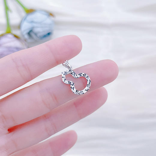 【限时8.8折】【线上铂金馆】PT950 #招财纳福 #碎碎冰 【精品】铂金实心招财福禄碎碎金葫芦吊坠(BFPTDZ00031)预售产品下单后不退款不退货不换货不补差价) 商品图3