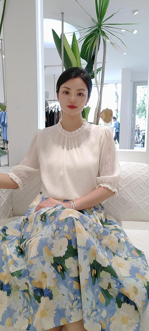 588388花边领真丝上衣，米白  灰色 商品图3