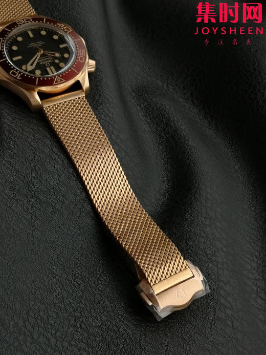 钢铁侠同款 欧米茄VS海马300米系列 男士腕表 新款海马007 青铜金与勃根地红的融合海马300米，VS定制Cal.8806一体 商品图9