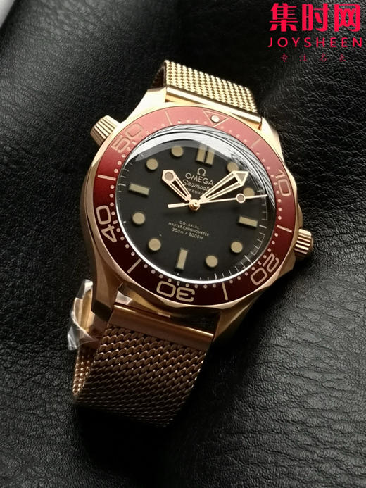 钢铁侠同款 欧米茄VS海马300米系列 男士腕表 新款海马007 青铜金与勃根地红的融合海马300米，VS定制Cal.8806一体 商品图4