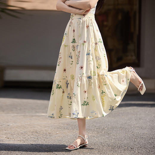 熙世界通勤度假碎花半身裙女2025夏季新款植物印花a字长裙蛋糕裙 商品图3