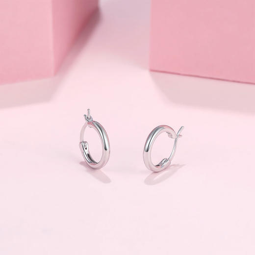 BY097158-A0-A0 周六福 银饰纯银耳钉S925银耳扣时尚百搭耳环耳饰 商品图3