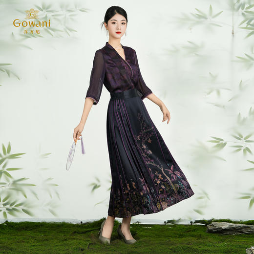 乔万尼2025新品100%真丝定位印花新中式改良马面裙ED2D487 商品图3