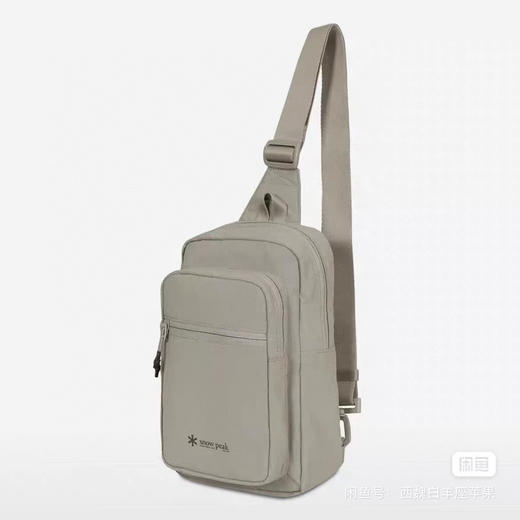 韩单正品 SnowPeak 25款男女通用5L尼龙单肩包斜挎包
尺寸17.5*7.5*26
四个颜色：
黑色/灰色/绿色/灰白色

原价99000韩元 商品图13