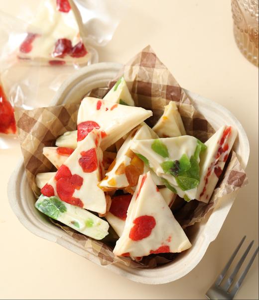 🥛牛奶还可以嚼着吃！【果然U品 奶皮千层】牛奶+水果干=神仙CP💫🐂简直是味蕾与心灵的双重暴击 ✅10斤奶=1斤奶皮🥛精选呼伦浩特高品质奶源 ✅游牧民族手工制作工艺，每一口都饱含奶香 商品图6