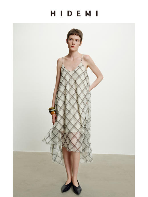 HIDEMI “我们做印花”原创手绘格纹清透薄纱缎设计感两件式防走光吊带连衣裙 商品图4