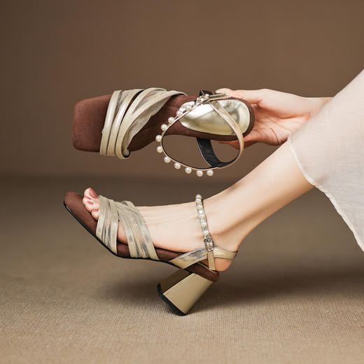 【预售5天】夏季绝美性感网纱方头露趾凉鞋女夏珍珠一字带气质百搭粗跟高跟鞋AJ&AJ9976 商品图2