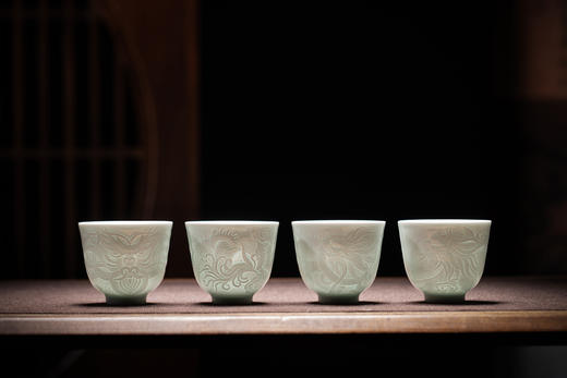 影青雕刻四大神兽杯 商品图0