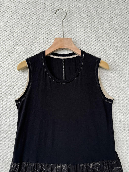 UMA WAN*纯圆无袖拼接复古印花连衣裙。 自己备注号码 商品图1