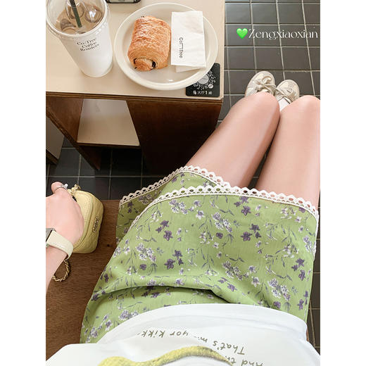 <曾小咸推荐>夏季新款设计感绿色碎花半身裙 商品图1
