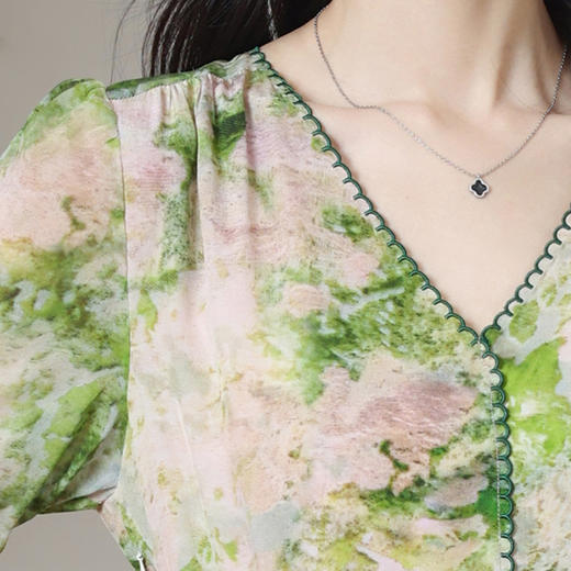 OSL 8566桑蚕丝连衣裙V领收腰气质A字裙 商品图3