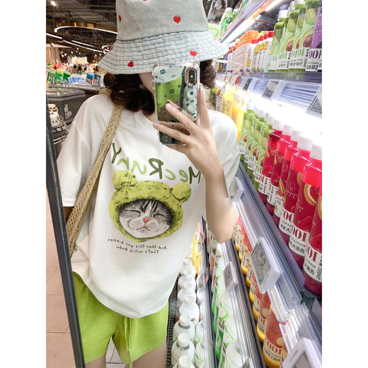 <曾小咸推荐>现货秒杀！微信超特价！白色短袖 日常119.99 立减50 秒杀69.99！果绿短裤 日常119.99 立减60 秒杀59.99！ 商品图1