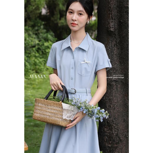 鹿向南「月亮湖畔」时尚翻领短袖连衣裙女夏季收腰蓝色通勤衬衫裙 商品图3
