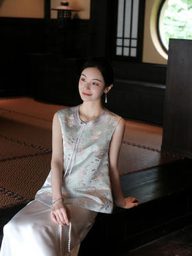 盛唐牡丹| 龙凤纹重缎织金宋锦马甲