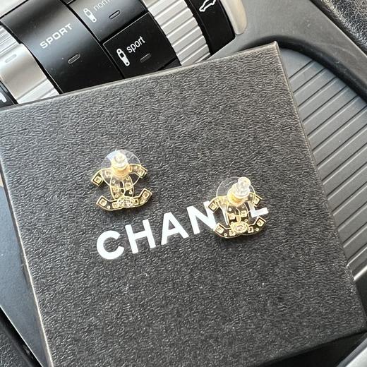 F786香奈儿黄铜水晶镶嵌双C方钻系列耳钉 商品图2