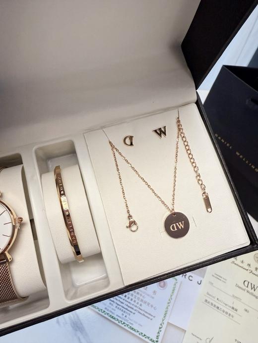 「DW手表四件套金白色」全新原装正品dw四件套手表Dw手镯套盒 商品图4