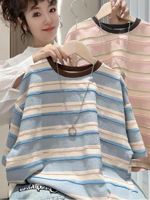 💥【德贝靓舒亲子款A类韩版纯棉条纹短袖D8801】🔥家人们！谁懂啊！德贝靓舒放大招了！ 👑A 类婴幼儿级别的亲子条纹短袖 D8801， 🎉清仓秒杀直接买一送一！ 商品图0