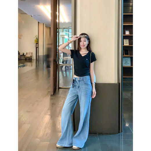 <曾小咸推荐>韩系V领短款刺绣上衣 日常109.99 立减50 秒杀59.99！ 商品图4