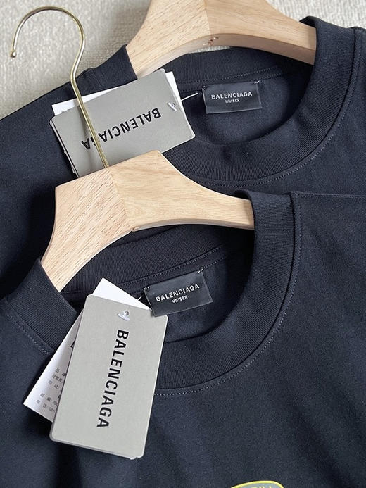 Balenciaga × Lamborghini 联名系列 男女短袖T恤。 商品图2