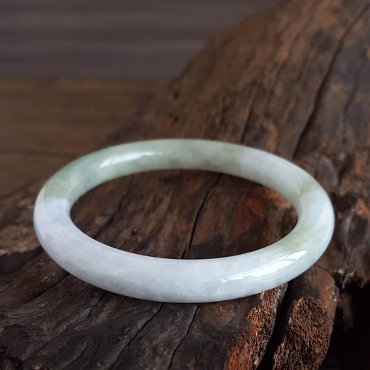 【天然正品】天然细腻圆条糯种白底飘花58.5号翡翠手镯女性080425AH14现售价：780特价 商品图5