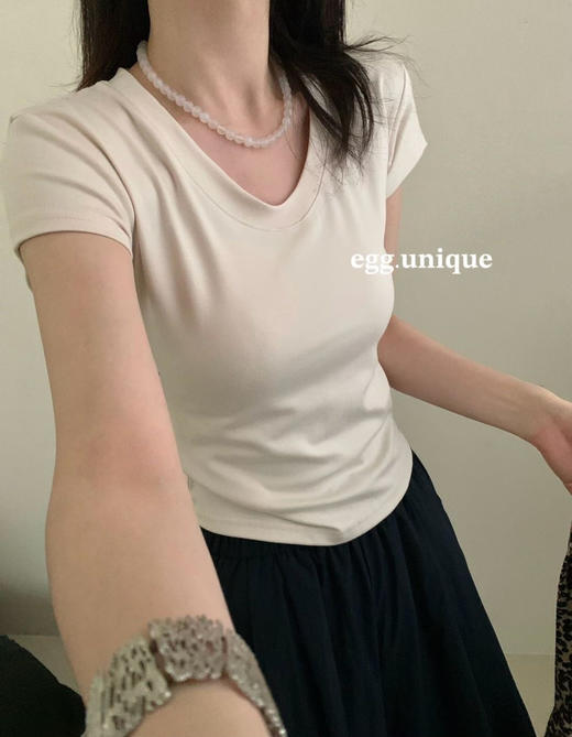 ♥️改版几十次❗又显身材又显瘦的U领T❗𝟏𝟑色任选❗【𝐞𝐠𝐠.𝐮𝐧𝐢𝐪𝐮𝐞 U领瘦瘦T恤】📷:260g高克重棉，🦊简单基础的正肩版型 , ✨好穿 好搭 不束缚❗ 商品图11