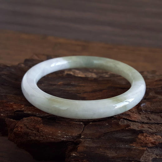 【天然正品】天然细腻圆条糯种白底飘花58.5号翡翠手镯女性080425AH14现售价：780特价 商品图3