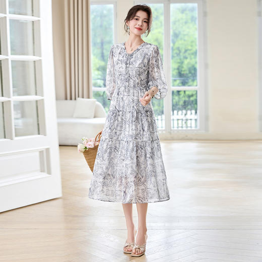 丁摩 印花木耳边时尚V领真丝连衣裙25029 商品图0