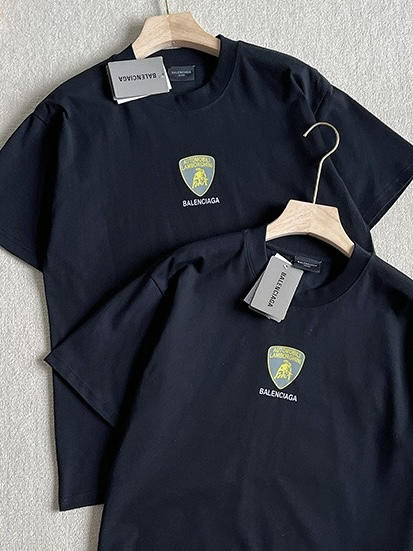 Balenciaga × Lamborghini 联名系列 男女短袖T恤。 商品图0