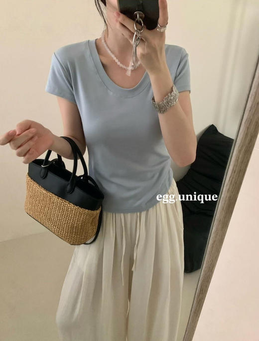 ♥️改版几十次❗又显身材又显瘦的U领T❗𝟏𝟑色任选❗【𝐞𝐠𝐠.𝐮𝐧𝐢𝐪𝐮𝐞 U领瘦瘦T恤】📷:260g高克重棉，🦊简单基础的正肩版型 , ✨好穿 好搭 不束缚❗ 商品图2