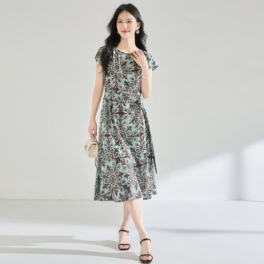 25夏季新款法式气质碎花印花收腰连衣裙设计感轻奢独特长裙！ 商品图3