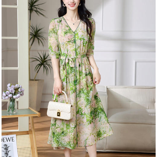 OSL 8566桑蚕丝连衣裙V领收腰气质A字裙 商品图0