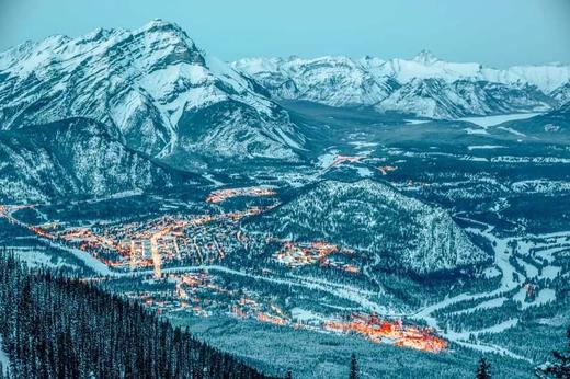 加拿大洛基山冬季奇境、黄刀极光、班芙路易斯湖、冰泡湖13天摄影团 商品图2