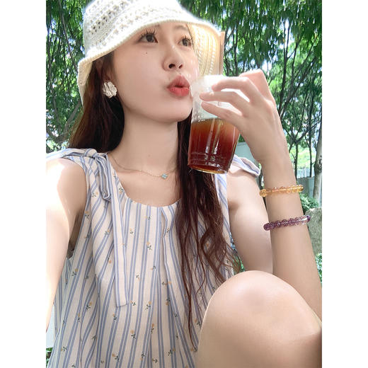 <曾小咸推荐>4.2现货秒杀 ！微信超特价！韩系条纹系带背心 日常129.99 立减60 秒杀69.99！ 商品图1