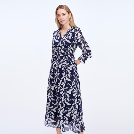 【高腰植物印花连衣裙】EITIE爱特爱法式优雅浪漫通勤秋新款8307002 商品图5