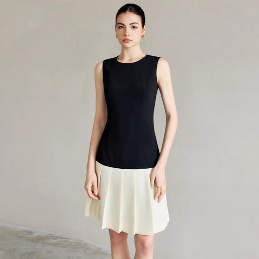 IWY/ 夏季无袖连衣裙女新款黑白撞色百褶裙高级内搭背心裙Q1296 商品图2