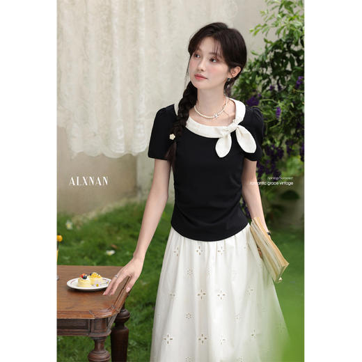 鹿向南「月光情诗」撞色蝴蝶结拼接黑色正肩短袖女夏T恤漂亮上衣 商品图2