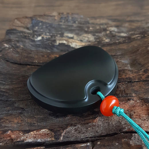 【天然正品】天然精品细腻油润度佳平安无事牌墨玉吊坠中性220325AH29现售价：1680 商品图6