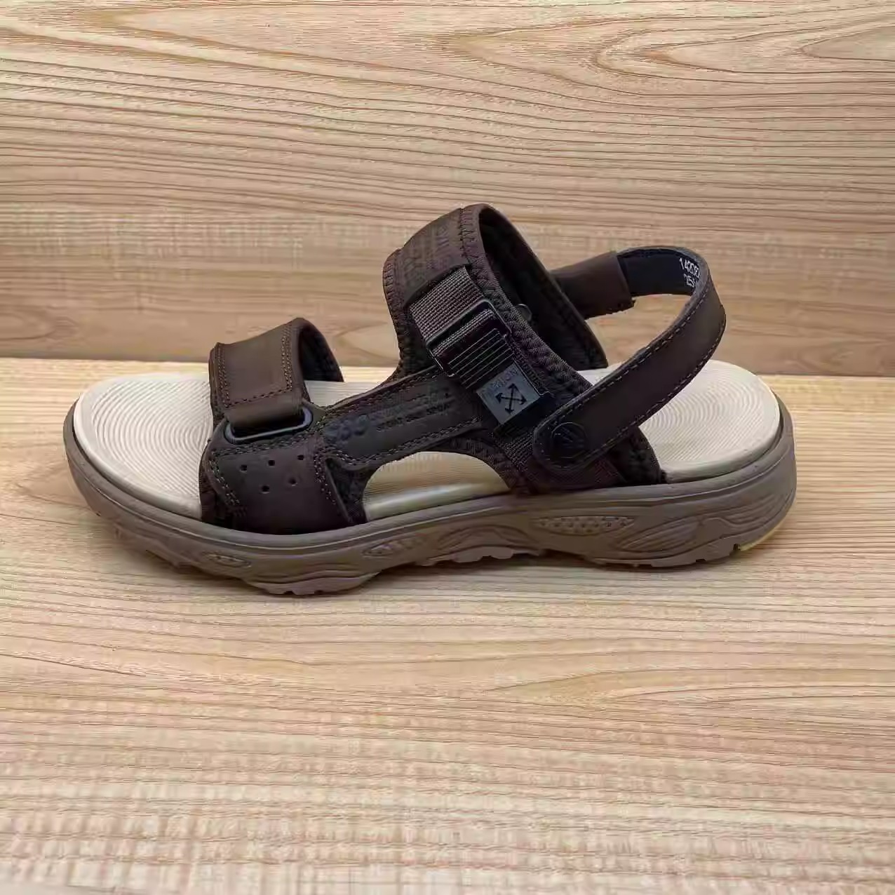 豪行2024年夏季新品户外休闲简约男凉鞋沙滩鞋14208207